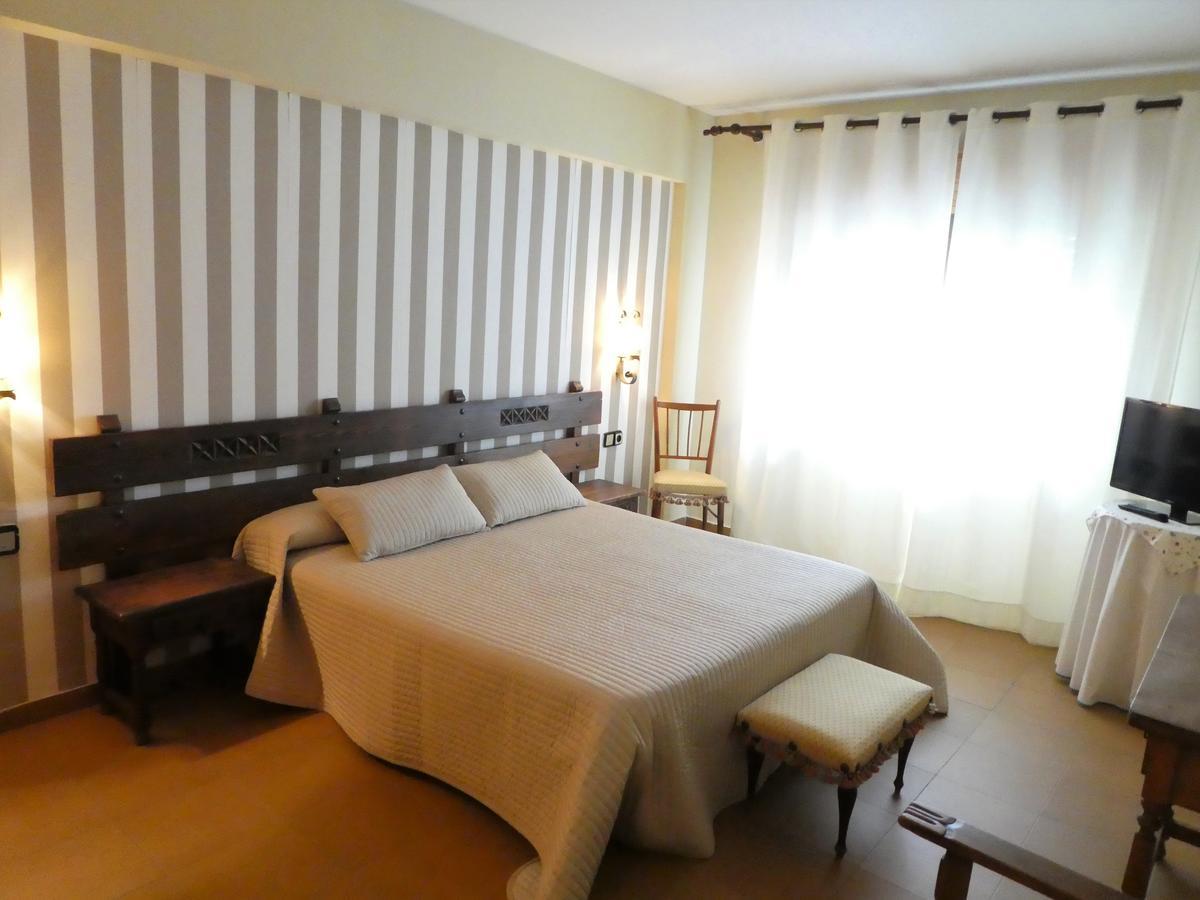 Hotel Barbacedo Mijares  Dış mekan fotoğraf
